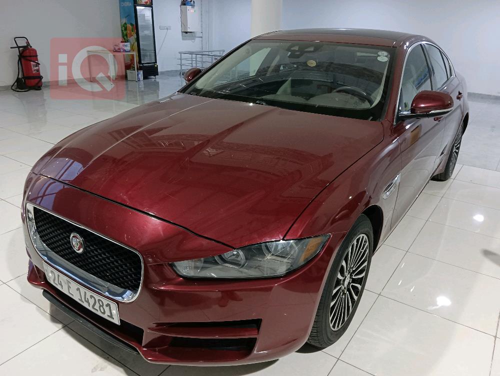 جاگوار XE